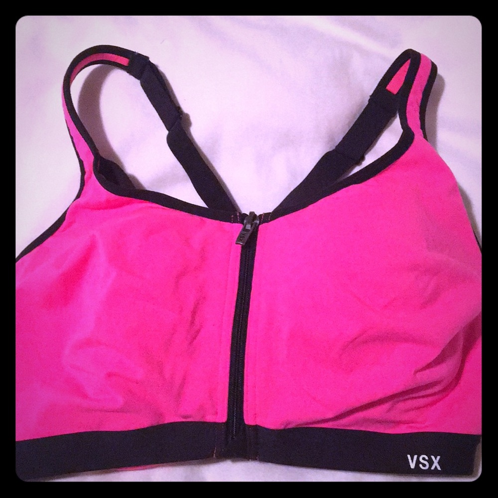 🎉SALE!🎉Victoria’sSecret Knockout Sports Bra NWOT